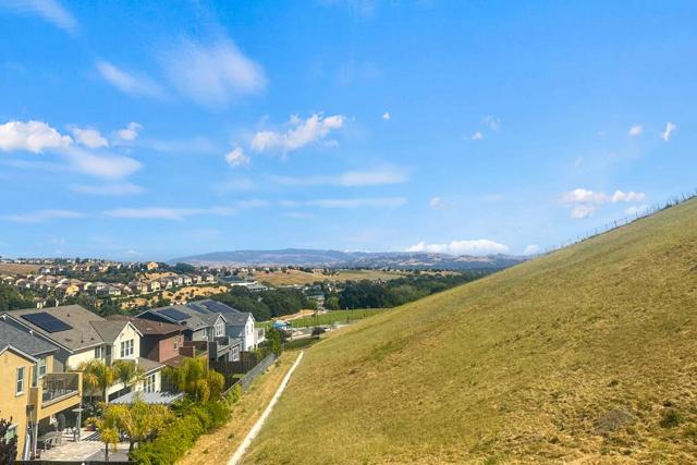 4190 Oak Knoll Drive, Dublin CA: https://media.crmls.org/mediaz/2641b2cc-d35c-4d98-a378-1f29a98aa8cb.jpg
