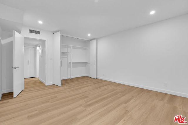 7949 Selma Avenue, West Hollywood CA: https://media.crmls.org/mediaz/26432809-83e6-417d-8c50-5e168e2098ee.jpg