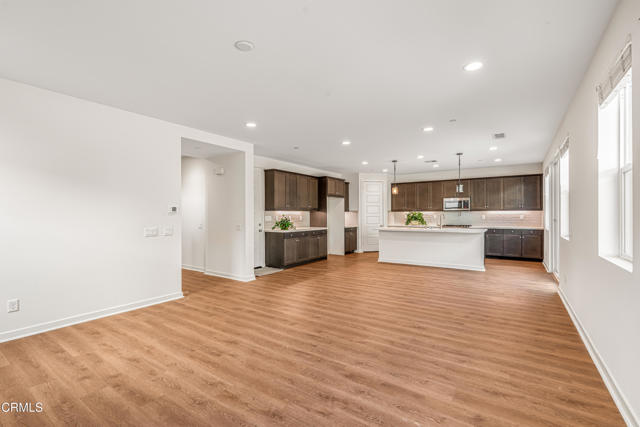 Detail Gallery Image 6 of 24 For 1224 Redbud St, Santa Paula,  CA 93060 - 4 Beds | 3 Baths