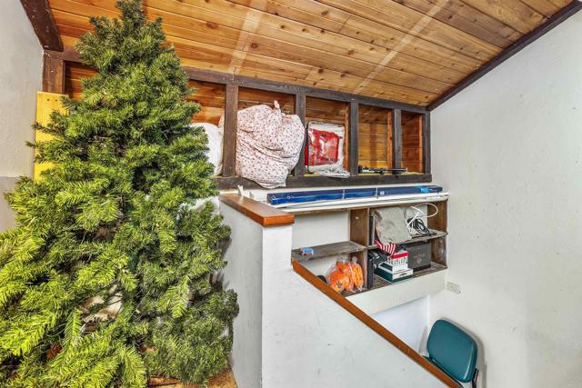 1437 Robin Lane, El Cajon CA: https://media.crmls.org/mediaz/2644191e-18e9-4966-a7a1-aa1abbc92035.jpg