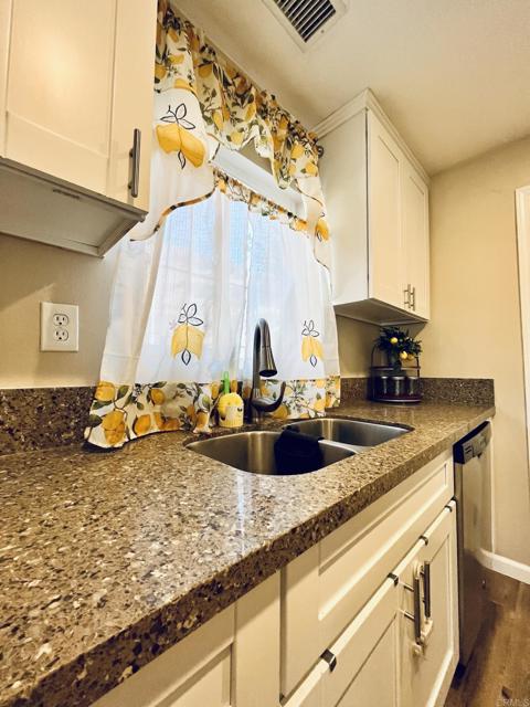 449 Worthington Street, Spring Valley CA: https://media.crmls.org/mediaz/2644275e-00c3-4cef-9e71-5308b205bdf1.jpg