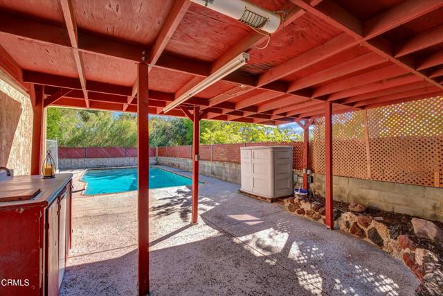 Detail Gallery Image 36 of 49 For 3942 Los Olivos Ln, Glendale,  CA 91214 - 3 Beds | 2 Baths