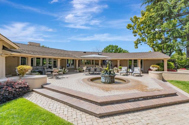 3231 Fieldcrest Drive, Sacramento CA: https://media.crmls.org/mediaz/2646a865-cb67-4f11-bfd6-d1bbd55a687f.jpg