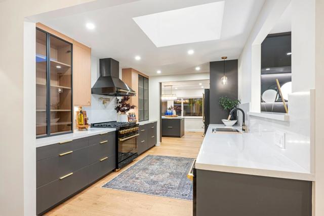 2555 Crestmoor Drive, San Bruno CA: https://media.crmls.org/mediaz/2646b278-8904-4619-8f52-df6f88dbbb8c.jpg