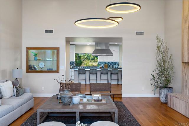 Detail Gallery Image 10 of 72 For 5604 Toyon Road, San Diego,  CA 92115 - 6 Beds | 4/1 Baths