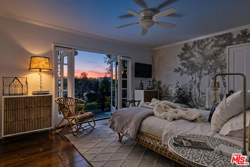 https://media.crmls.org/mediaz/2647491d-e59e-481b-b9ab-ba395b4f2dd4.jpg?preset=X-Large