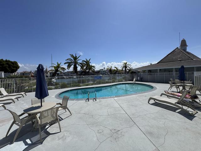 Detail Gallery Image 37 of 40 For 69 Half Moon Bend, Coronado,  CA 92118 - 3 Beds | 3/1 Baths