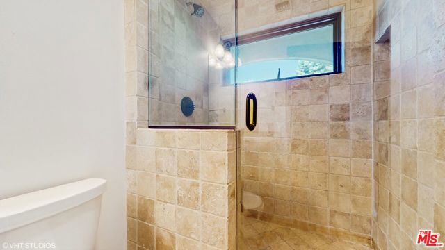 3311 Deronda Drive, Los Angeles CA: https://media.crmls.org/mediaz/2647fd3f-d297-41ca-80fb-9dbe26daa73b.jpg