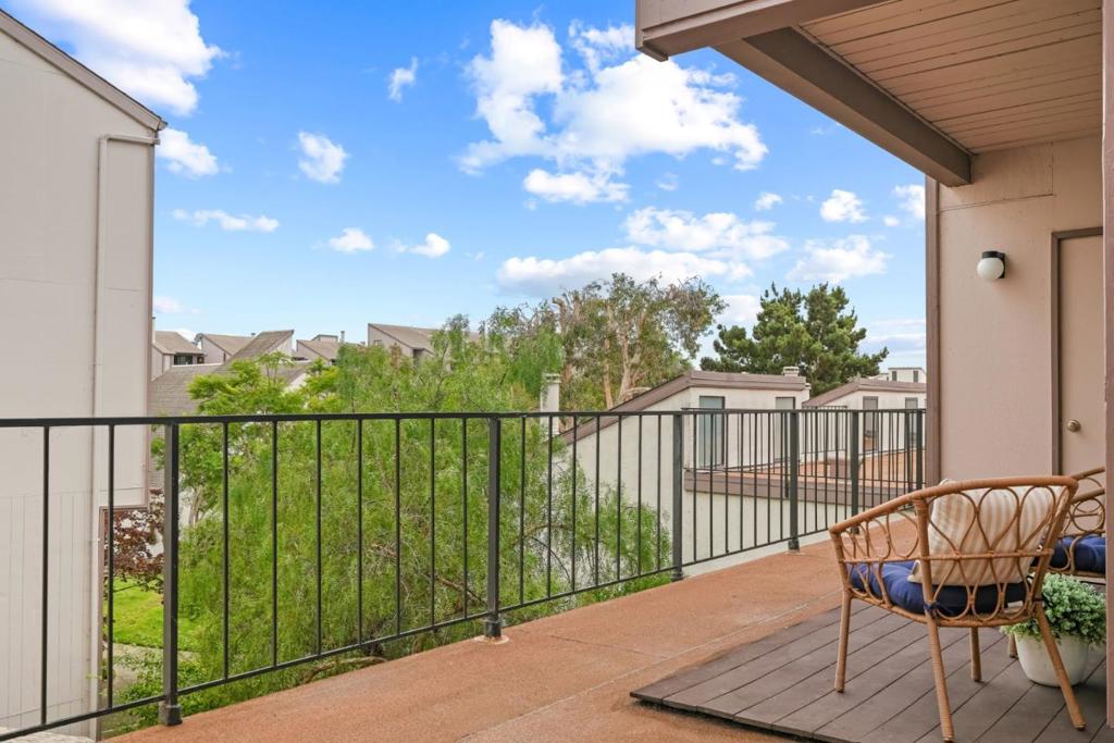 2649Dff2 B785 4E45 96Df 2Ce03F2Ba684 2101 Shoreline Drive #437, Alameda, Ca 94501 &Lt;Span Style='BackgroundColor:transparent;Padding:0Px;'&Gt; &Lt;Small&Gt; &Lt;I&Gt; &Lt;/I&Gt; &Lt;/Small&Gt;&Lt;/Span&Gt;