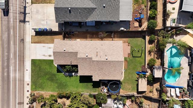 11010 El Nopal, Lakeside CA: https://media.crmls.org/mediaz/264a496c-e6ca-4ad6-8433-bcb46ded89b7.jpg