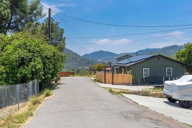 147 Mildred Way, El Cajon CA: https://media.crmls.org/mediaz/264b6038-6b71-4956-a07d-f5aedde33f12.jpg