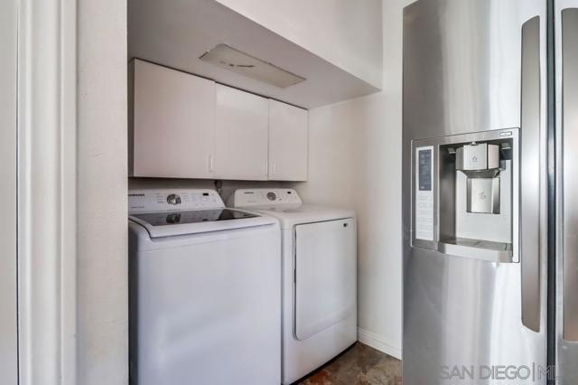 8233 Warmwood Ave, Spring Valley CA: https://media.crmls.org/mediaz/264be376-081c-4d4e-804e-f4c44e76fe36.jpg