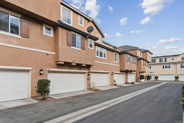 Detail Gallery Image 18 of 31 For 1603 Yellow Pine Pl, Chula Vista,  CA 91915 - 3 Beds | 3/1 Baths