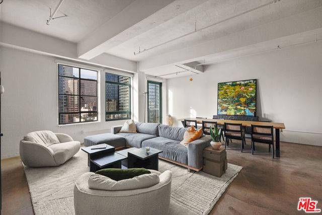 849 S Broadway, Los Angeles CA: https://media.crmls.org/mediaz/264c0b0c-614a-4638-9bc9-8f7613c981d8.jpg