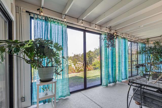 8463 Traminer Court, San Jose CA: https://media.crmls.org/mediaz/264ce67e-cfab-405b-87f6-7ab441fd48d8.jpg