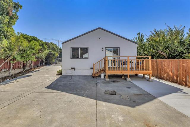 3811 Mckee Road, San Jose CA: https://media.crmls.org/mediaz/264d826a-3696-4131-90d9-9dae1b47527d.jpg
