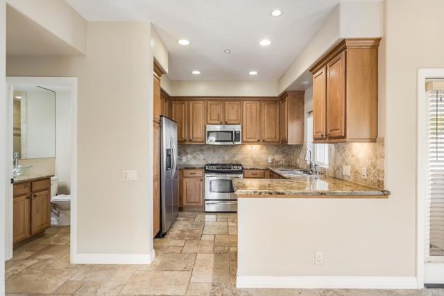 Detail Gallery Image 12 of 29 For 4064 1st Ave, San Diego,  CA 92103 - 3 Beds | 3 Baths