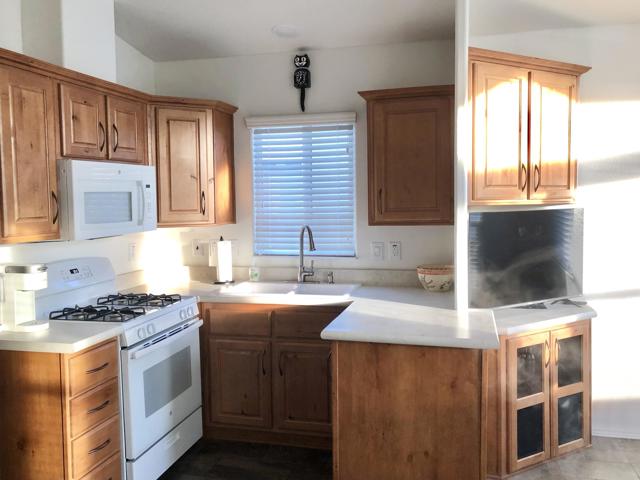 74711 Dillon Rd Spc 1017, Desert Hot Springs CA: https://media.crmls.org/mediaz/264dd961-b485-4d5b-8bac-15c78eab3924.jpg