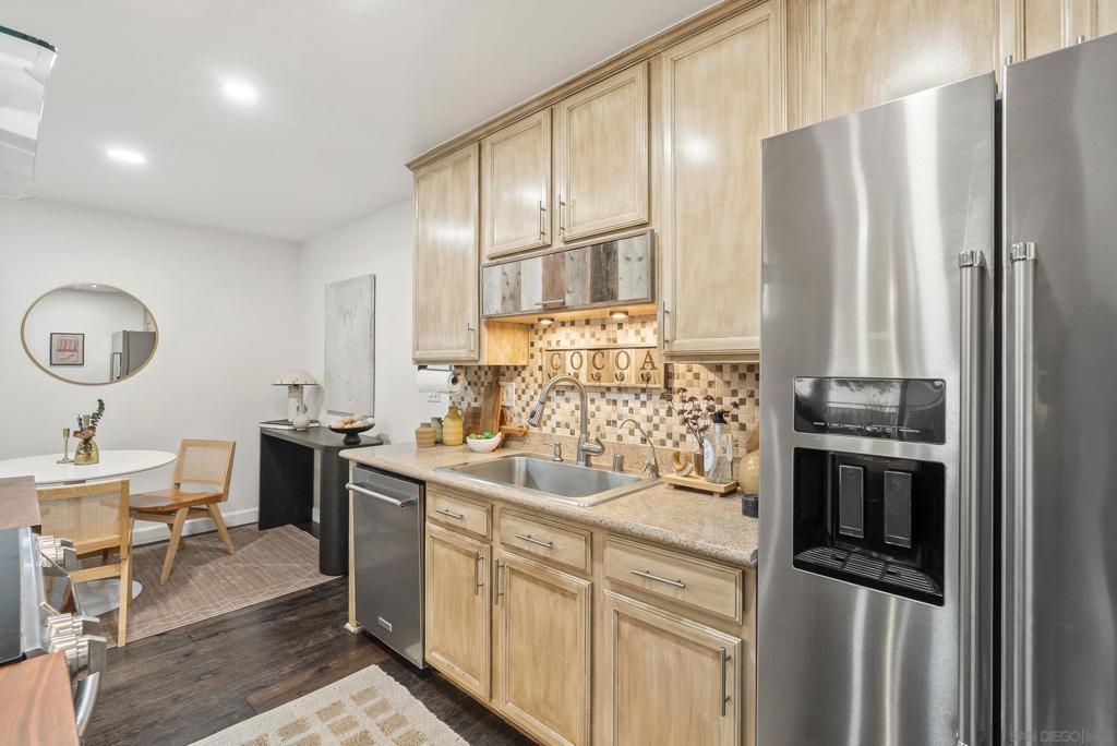 1810 S El Camino Real - photo 10