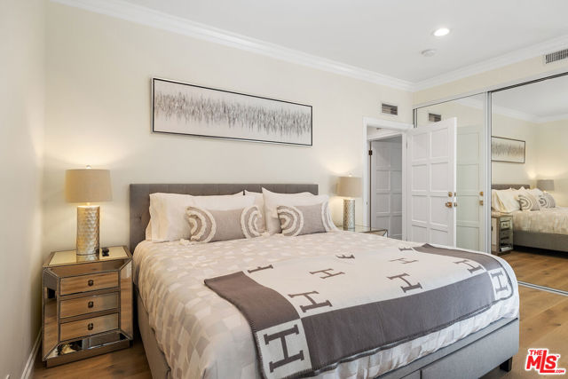 7834 Electra Drive, Los Angeles CA: https://media.crmls.org/mediaz/264e102e-25db-4cd9-a301-4840e9a785e8.jpg