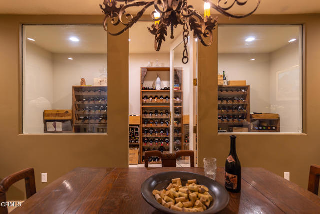 741 Saddle Lane, Ojai CA: https://media.crmls.org/mediaz/264e1c52-23ee-427f-89b7-d83b3a6b1d6e.jpg