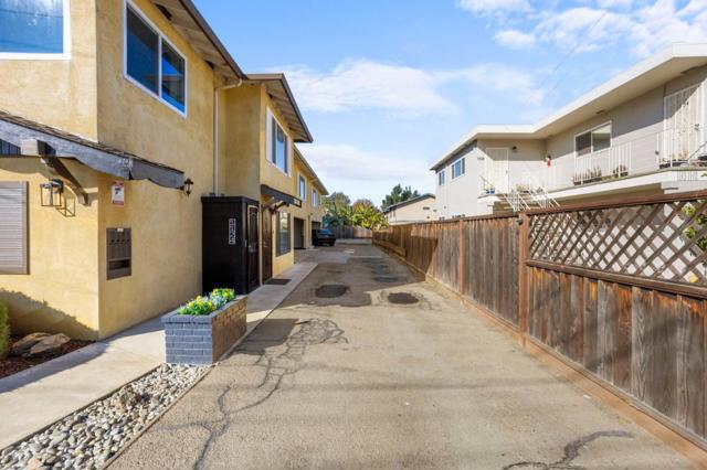 1124 Rex Road, Hayward CA: https://media.crmls.org/mediaz/264e39ee-d37f-4269-ab63-57cd52baafbf.jpg