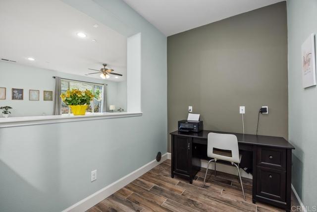 Detail Gallery Image 14 of 58 For 219 Flores Ln, Vista,  CA 92083 - 4 Beds | 2/1 Baths