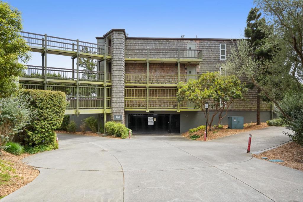 55 Red Rock Way #1100
