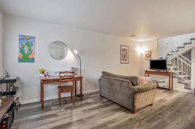 3090 Woods Circle, Davis CA: https://media.crmls.org/mediaz/264e6968-a723-4f46-8a5c-becda18cebbd.jpg