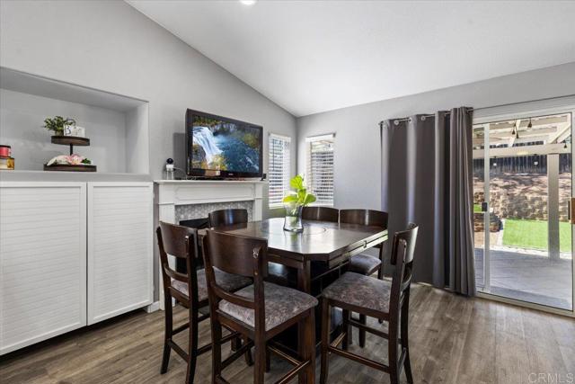 13170 Aurora Drive, El Cajon CA: https://media.crmls.org/mediaz/264e6e28-9f98-466b-89a9-9989b00b5b09.jpg