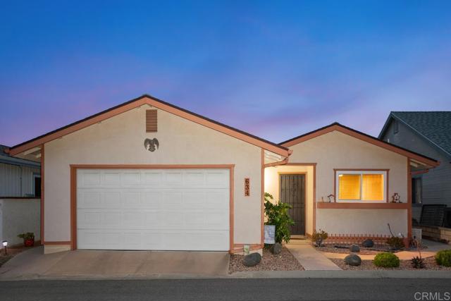Detail Gallery Image 8 of 36 For 634 via Santa Paulo, Vista,  CA 92081 - 2 Beds | 2 Baths