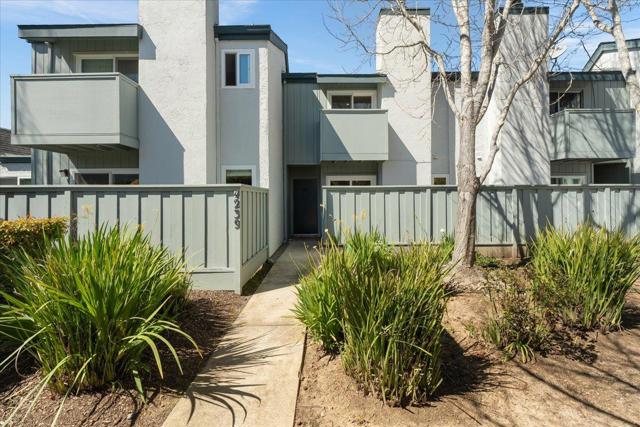 4239 Sea Pines Court, Capitola CA: https://media.crmls.org/mediaz/264f1ad6-4333-4ce1-95cc-c4587085c97e.jpg