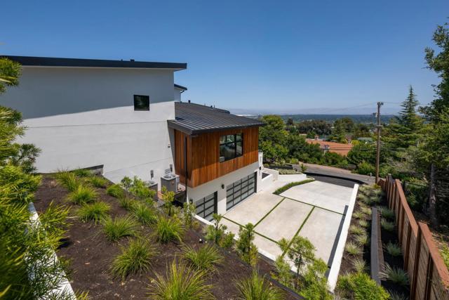 3964 Jefferson Avenue, Redwood City CA: https://media.crmls.org/mediaz/264f5942-fb13-4dc7-b493-b1df7923d373.jpg