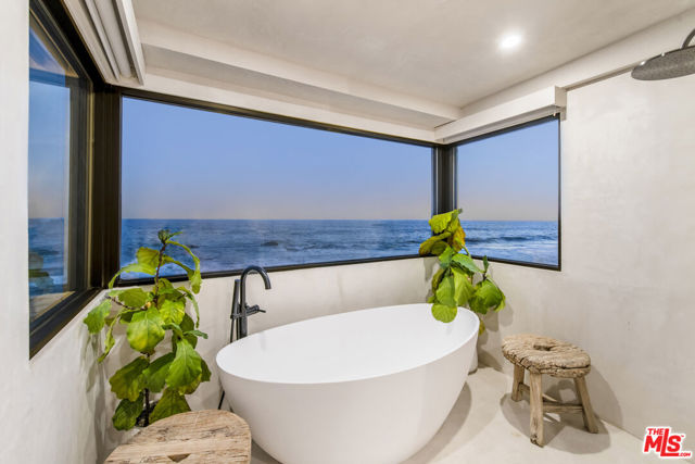 20802 Pacific Coast Highway, Malibu, California 90265, 3 Bedrooms Bedrooms, ,4 BathroomsBathrooms,Single Family Residence,For Sale,Pacific Coast,24419743