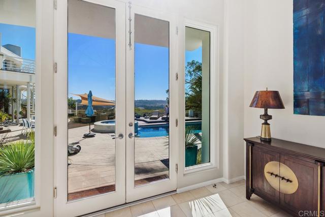 Detail Gallery Image 4 of 42 For 4628 Rancho Reposo, Del Mar,  CA 92014 - 4 Beds | 3/1 Baths