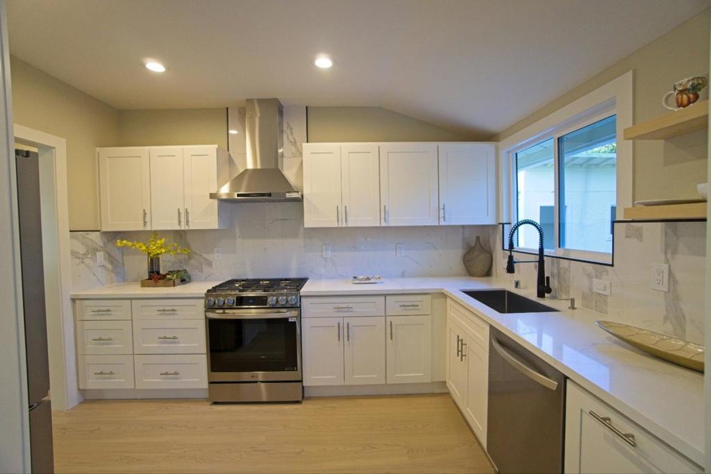 26501320 E433 46D3 9896 Da19De11B2Ae 19251 Phil Lane, Cupertino, Ca 95014 &Lt;Span Style='BackgroundColor:transparent;Padding:0Px;'&Gt; &Lt;Small&Gt; &Lt;I&Gt; &Lt;/I&Gt; &Lt;/Small&Gt;&Lt;/Span&Gt;