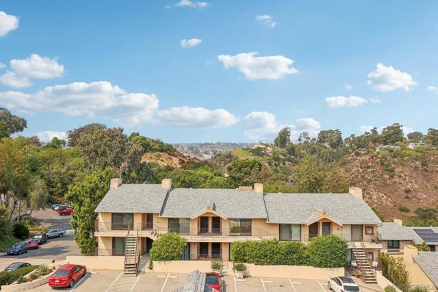 4253 5Th Ave, San Diego CA: https://media.crmls.org/mediaz/2650b48d-2e43-4cdc-bc37-5d024c541f57.jpg