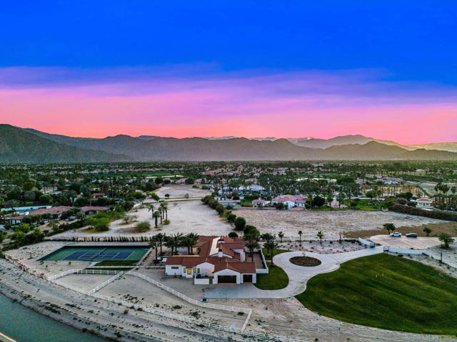 80980 Vista Galope, La Quinta CA: https://media.crmls.org/mediaz/2651e948-935c-4d71-88f1-813da1fafa38.jpg