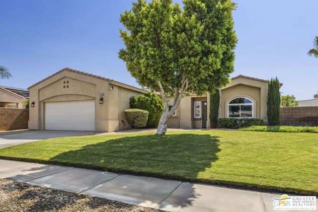 Image 2 of 38 For 27672 San Martin Street