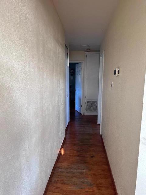 2547 Hazelwood Way, East Palo Alto CA: https://media.crmls.org/mediaz/265271a7-a4f2-4d89-a606-92937e3f1e45.jpg