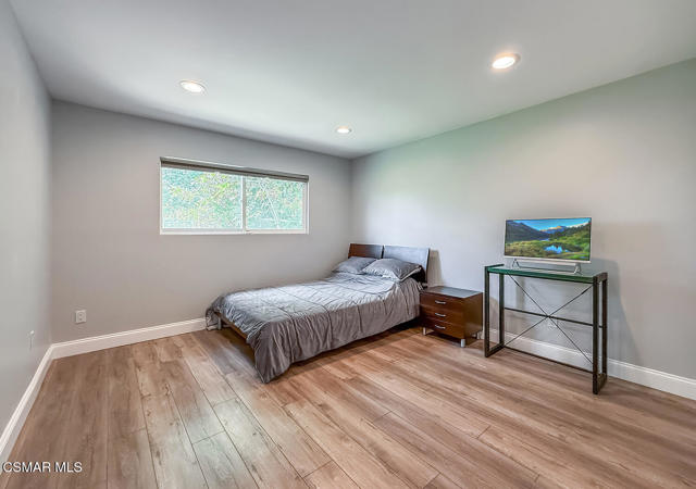 23225 Cass Avenue, Woodland Hills CA: https://media.crmls.org/mediaz/2652757e-f925-4771-a973-04b3c39e161d.jpg