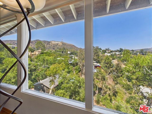 3162 Durand Drive, Los Angeles CA: https://media.crmls.org/mediaz/2652b91f-9edd-4957-be89-93fc4608b5d5.jpg