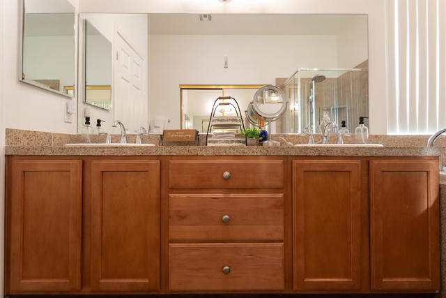 48305 Pic Way, Indio CA: https://media.crmls.org/mediaz/2652fd0f-45d2-4d9b-9caa-0fe05585f247.jpg