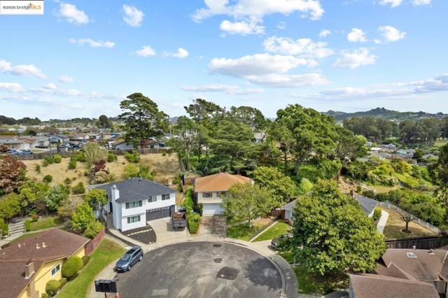 2821 Erin CT, Richmond CA: https://media.crmls.org/mediaz/265513c6-1de4-4dd6-910d-a57bd890c456.jpg