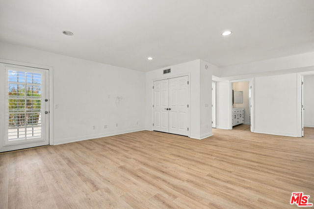 22777 Brenford Street photo 39