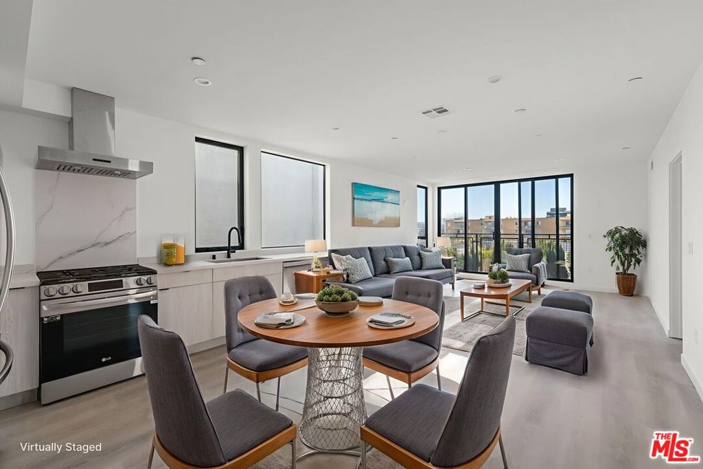 3755 S Canfield Avenue #302