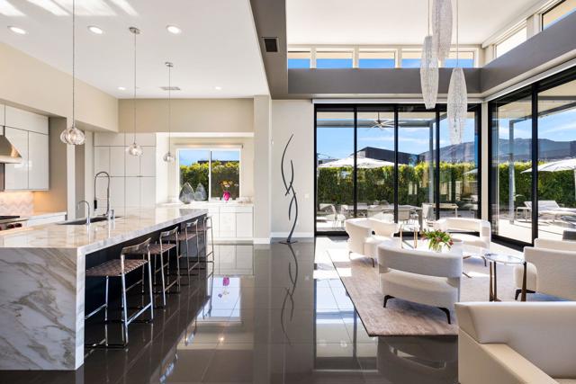 23 Emerald Court, Rancho Mirage CA: https://media.crmls.org/mediaz/26569e4f-8242-44fe-8d99-9c3292b39002.jpg