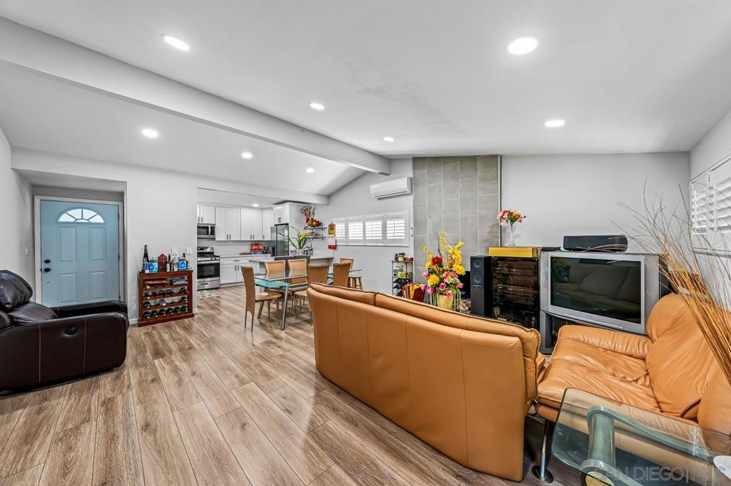 2626 Marathon Dr - photo 4