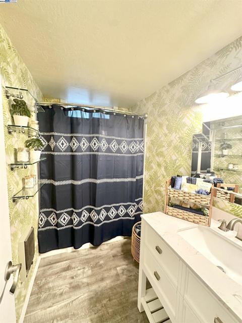 23875 Marshall Way, Twain Harte CA: https://media.crmls.org/mediaz/2657bd35-d661-4ee3-8e0c-347dc7233dac.jpg