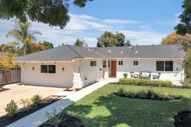 209 Nob Hill Way, Los Gatos CA: https://media.crmls.org/mediaz/2658469d-f231-4186-ba17-fcffb91a8d02.jpg